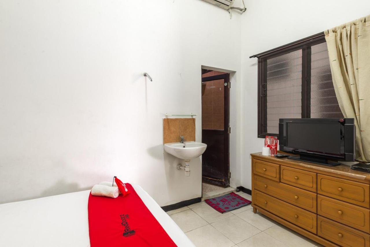 RedDoorz near Widya Mandala University Surabaja Zewnętrze zdjęcie